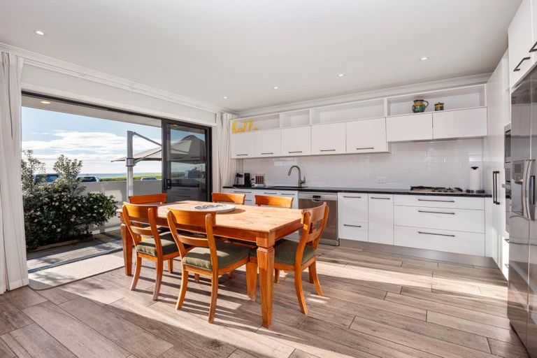 Photo of property in 157 Marine Parade, Mount Maunganui, 3116