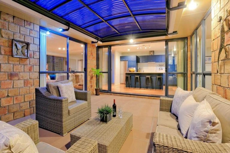 Photo of property in 5b Olwyn Place, Greenhithe, Auckland, 0632