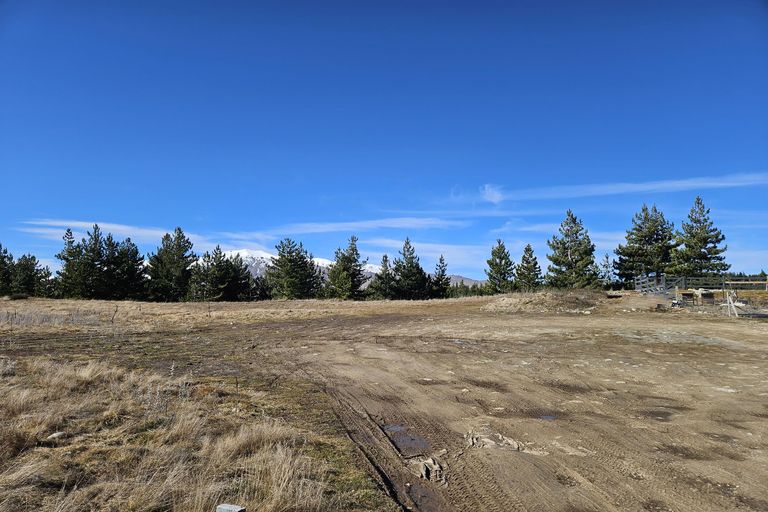 Photo of property in 16 Edwards Lane, Lake Tekapo, 7999