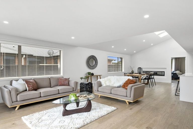 Photo of property in 147 Wingatui Road, Mosgiel, 9024