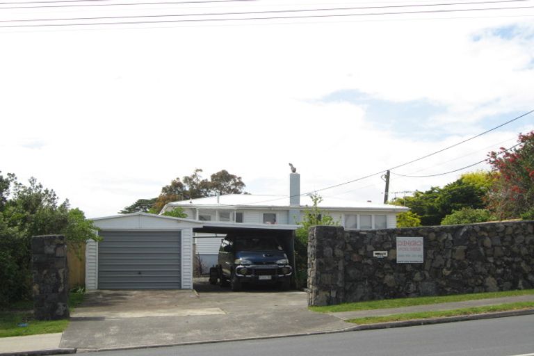 Photo of property in 839b Whangaparaoa Road, Manly, Whangaparaoa, 0930