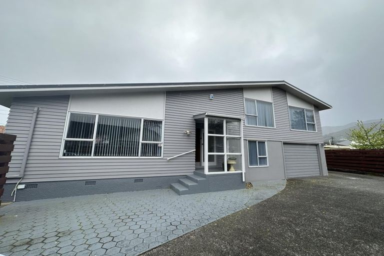 Photo of property in 47b Hardy Street, Waterloo, Lower Hutt, 5011