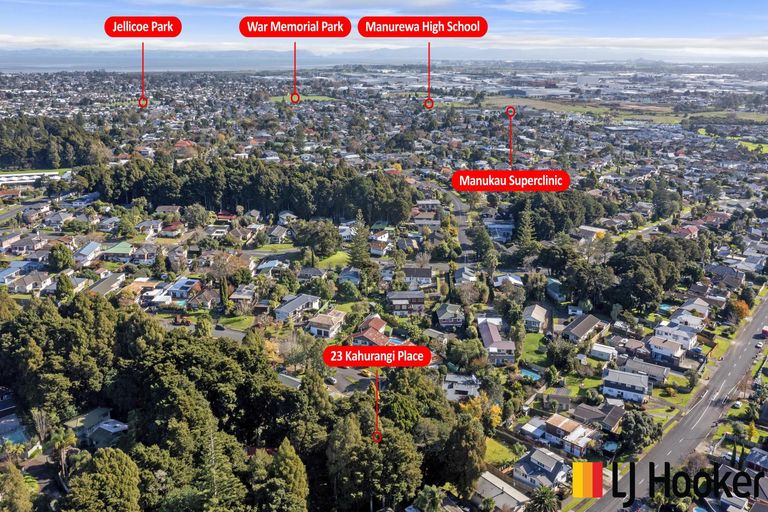 Photo of property in 23 Kahurangi Place, Hillpark, Auckland, 2102