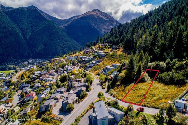 Photo of property in 2 Manchester Place, Queenstown, 9300