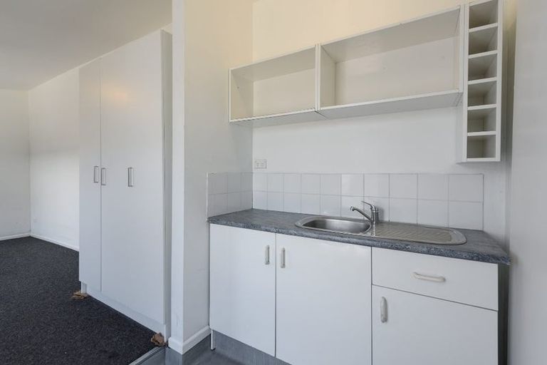 Photo of property in 26 Herald Street, Berhampore, Wellington, 6023