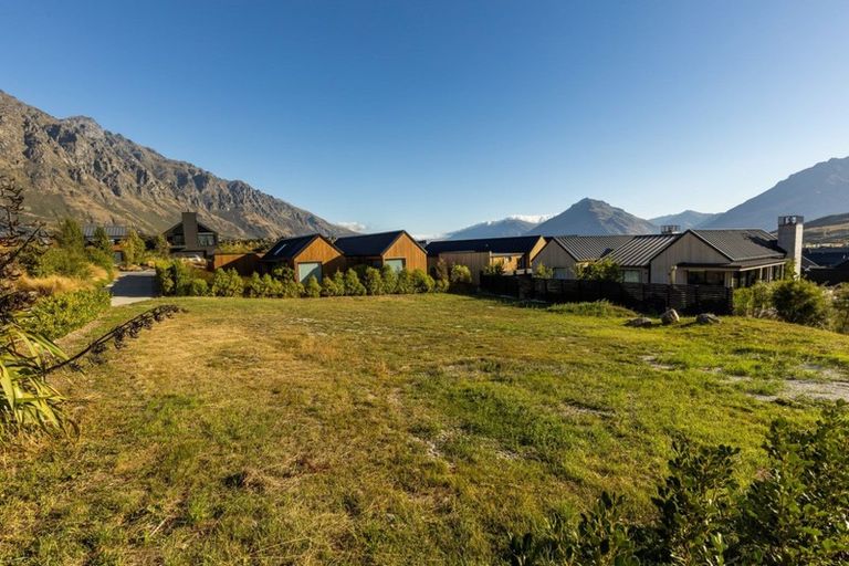 Photo of property in 5 Falconer Rise, Jacks Point, Queenstown, 9371