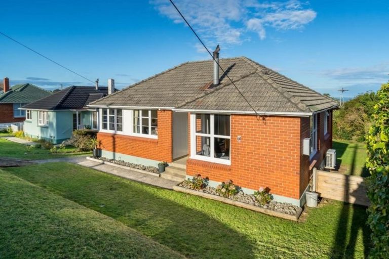 Photo of property in 2 Ballantyne Street, Waverley, Dunedin, 9013