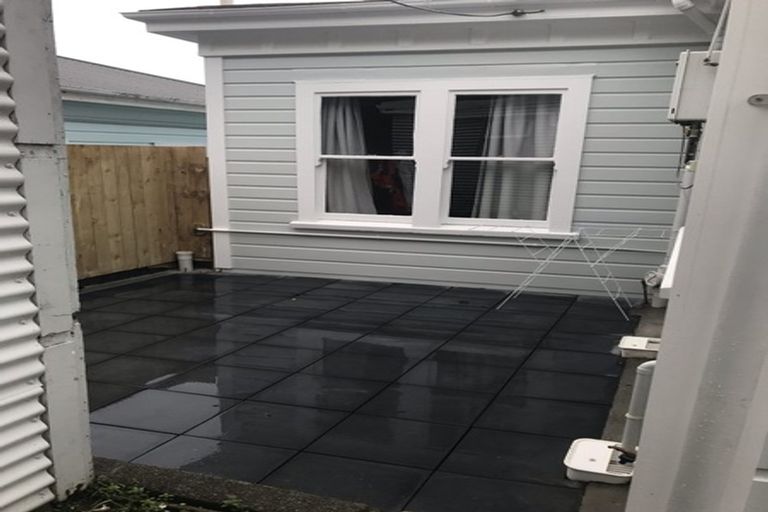 Photo of property in 1 Kenwyn Terrace, Newtown, Wellington, 6021