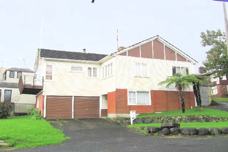 Photo of property in 2 Pakuranga Road, Pakuranga, Auckland, 2010