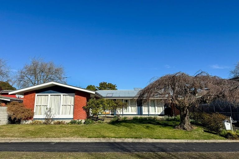 Photo of property in 11 Tuirau Place, Ilam, Christchurch, 8041