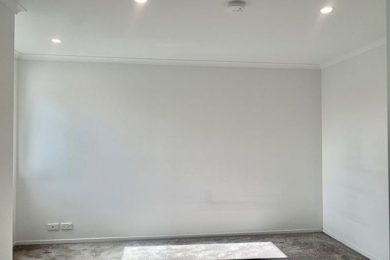 Photo of property in 40 Eyton Kay Road, Hobsonville, Auckland, 0616