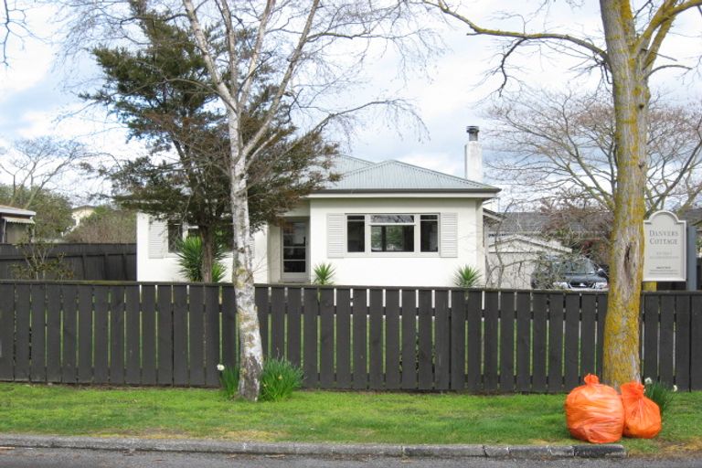 Photo of property in Danvers Cottage, 1 Danvers Street, Havelock North, 4130