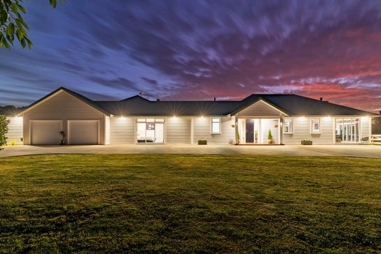 Photo of property in 240a Blueskin Road, Brunswick, Whanganui, 4571