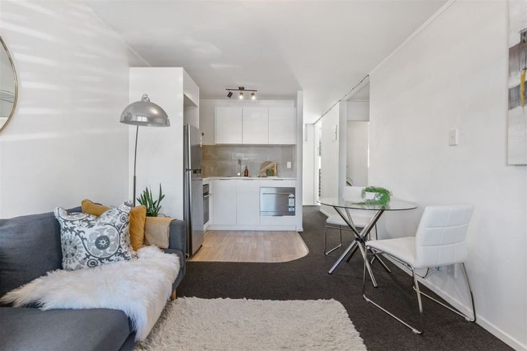 Property details for 1/11 Don Croot Street, Morningside, Auckland, 1021