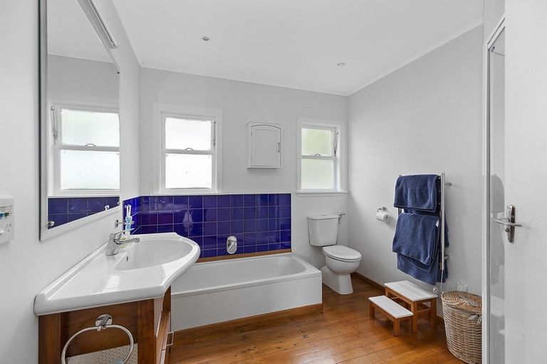 Photo of property in 62 Chester Road, Tawa, Wellington, 5028