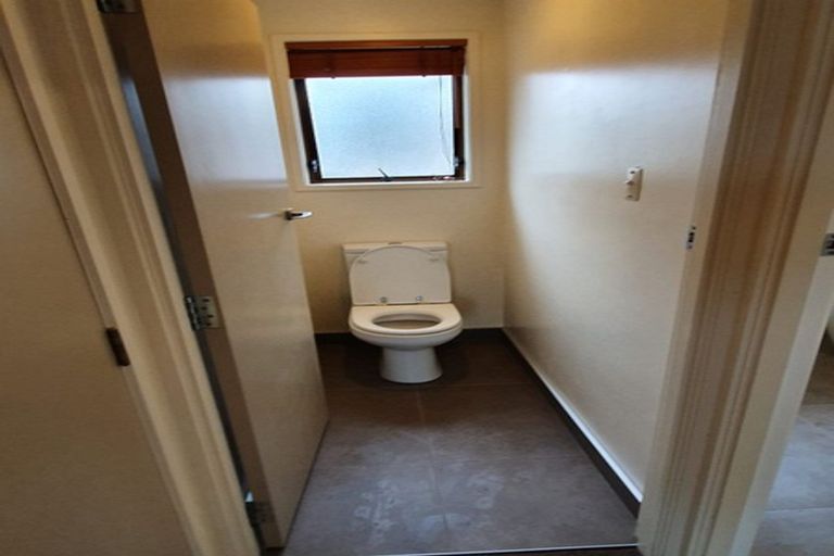 Photo of property in 53 Pemberton Avenue, Bayview, Auckland, 0629