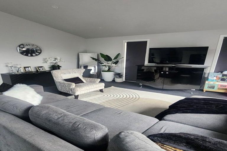 Photo of property in 8 Moore Street, Milton, 9220