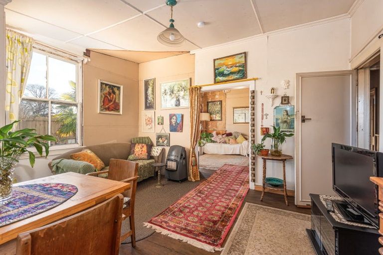 Photo of property in 664 Avonside Drive, Avonside, Christchurch, 8061