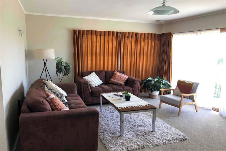 Photo of property in 1/9 Belmere Rise, Farm Cove, Auckland, 2012