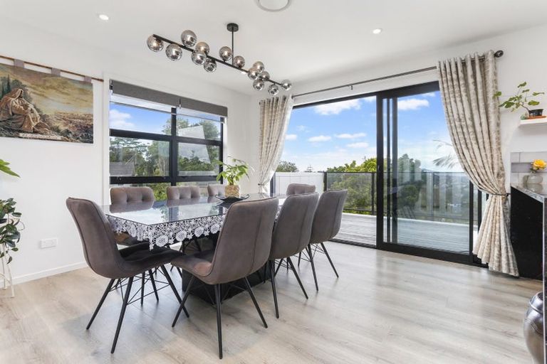 Photo of property in 69 Sunset Road, Totara Vale, Auckland, 0632