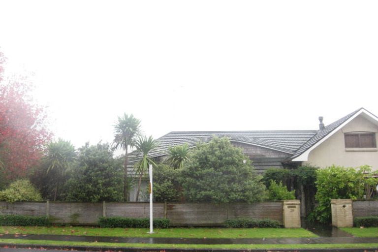 Photo of property in 28 Castleton Drive, Howick, Auckland, 2014