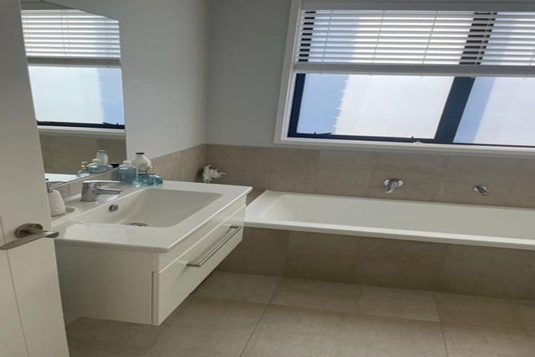 Photo of property in 8 Te Paea Crescent, Papamoa Beach, Papamoa, 3118