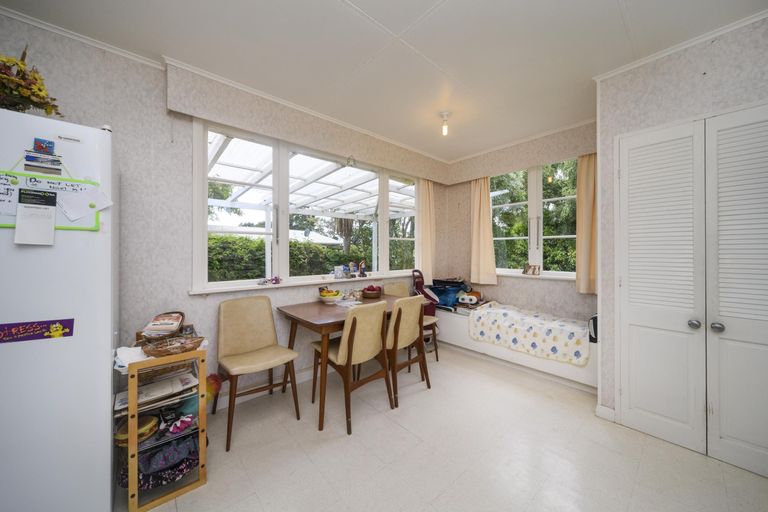 Photo of property in 37 Waterloo Crescent, Hokowhitu, Palmerston North, 4410