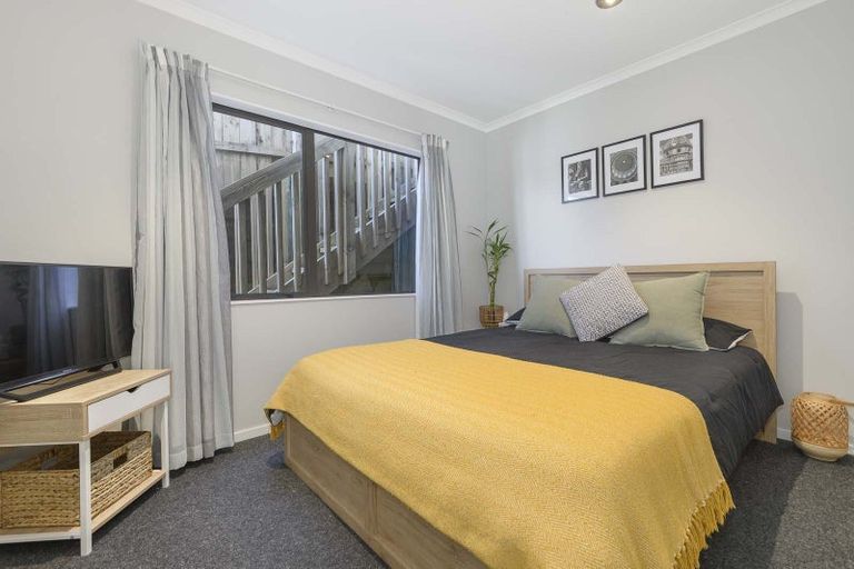 Photo of property in 30 Waipuna Grove, Welcome Bay, Tauranga, 3112