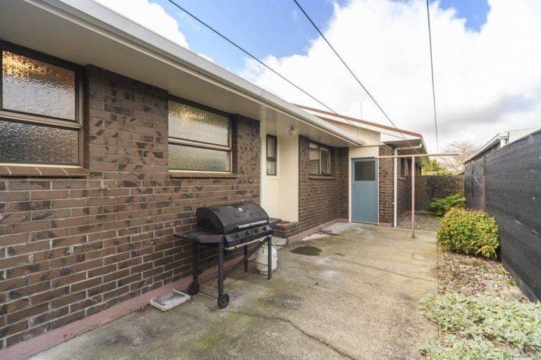 Photo of property in 26 Erin Street, Hokowhitu, Palmerston North, 4410