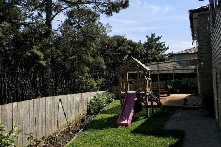 Photo of property in 76 Kyle Road, Greenhithe, Auckland, 0632