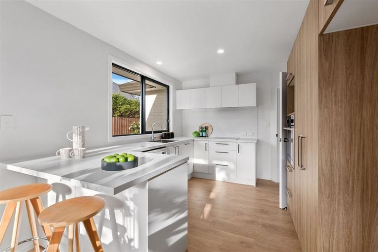 Photo of property in 14 Blighs Road, Strowan, Christchurch, 8052