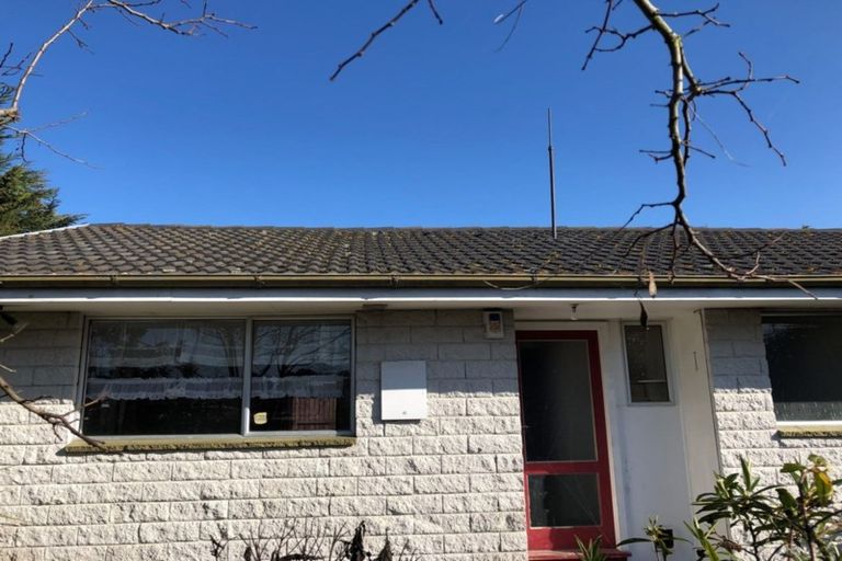 Photo of property in 1/91b Royal Park Drive, Parklands, Christchurch, 8083