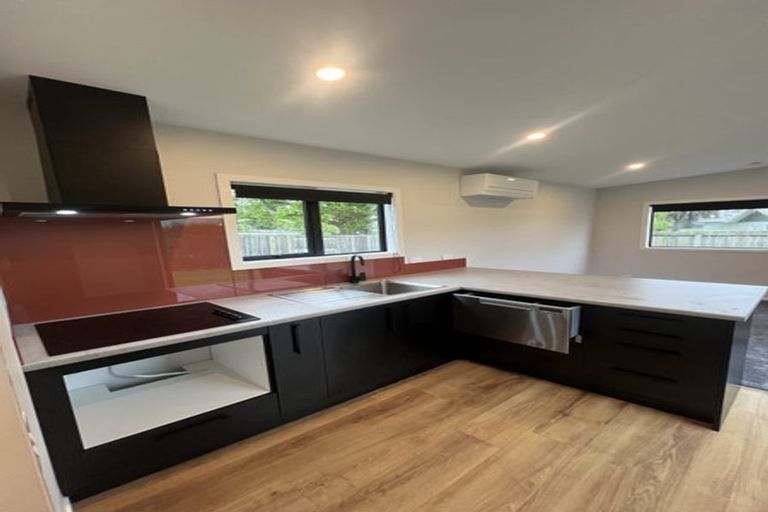 Photo of property in 168 Main Road South, Raumati South, Paraparaumu, 5032