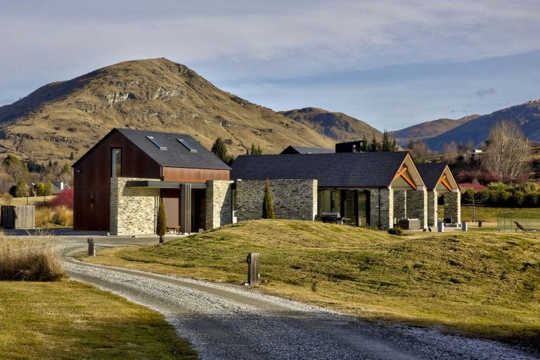 Photo of property in 281 Lower Shotover Road, Speargrass Flat, Queenstown, 9371