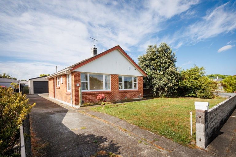 Photo of property in 30 Pembroke Street, Highbury, Palmerston North, 4412