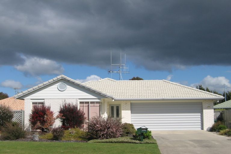Photo of property in 8 Lavender Place, Papamoa Beach, Papamoa, 3118