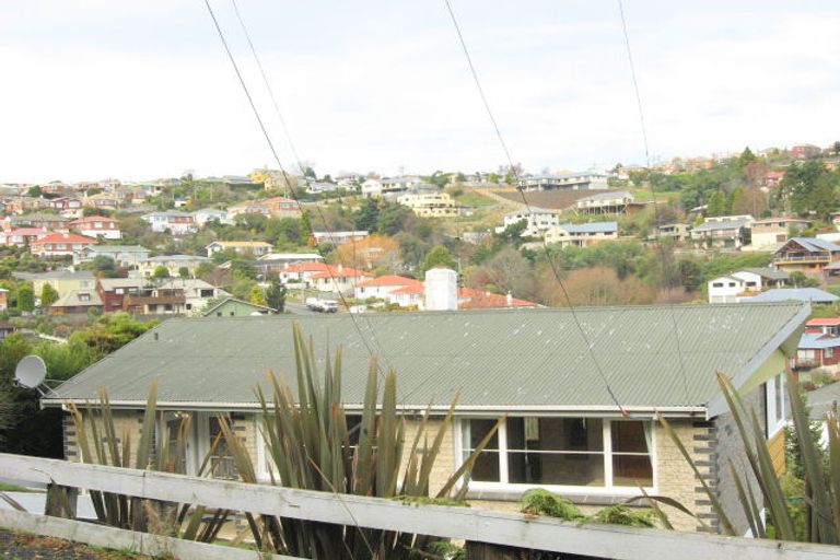 Photo of property in 3 Shirley Place, Kenmure, Dunedin, 9011