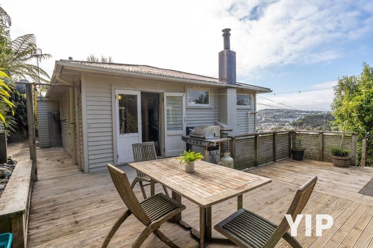 Photo of property in 26 Hollies Crescent, Johnsonville, Wellington, 6037