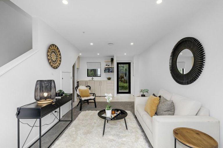 Photo of property in 5/4 Johnston Grove, Taita, Lower Hutt, 5011