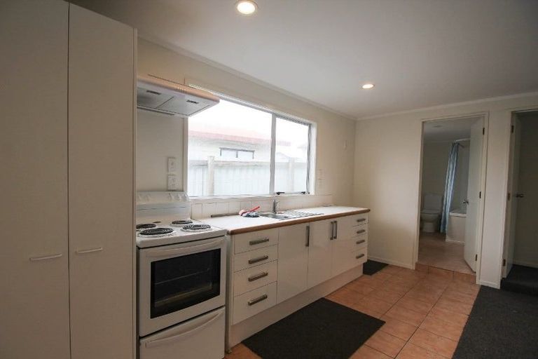 Photo of property in 5 Janese Place, Weymouth, Auckland, 2103