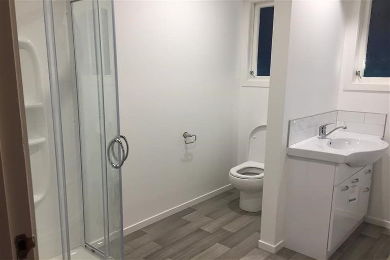 Photo of property in 38 D'oyly Drive, Stanmore Bay, Whangaparaoa, 0932