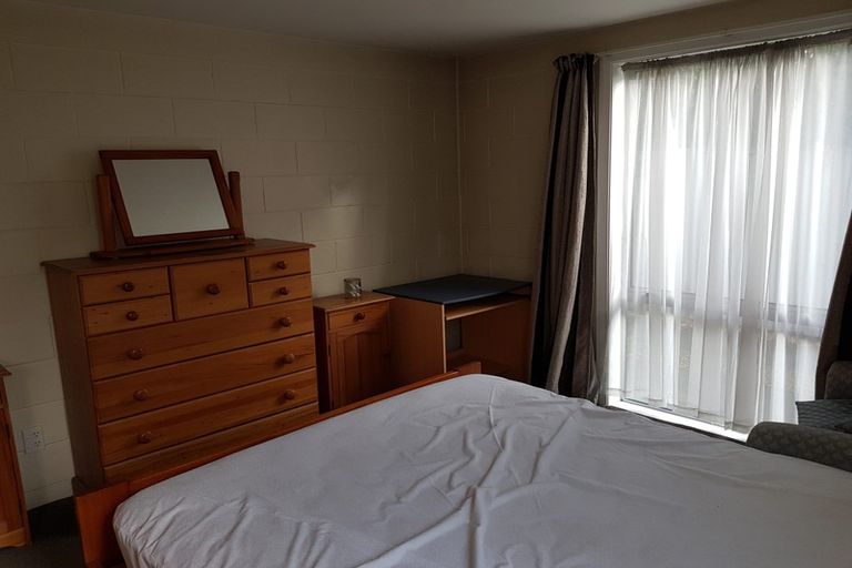 Photo of property in 1/137 Holly Road, St Albans, Christchurch, 8014