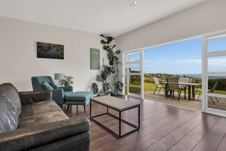 Photo of property in 37 Pekama Drive, Cable Bay, 0420