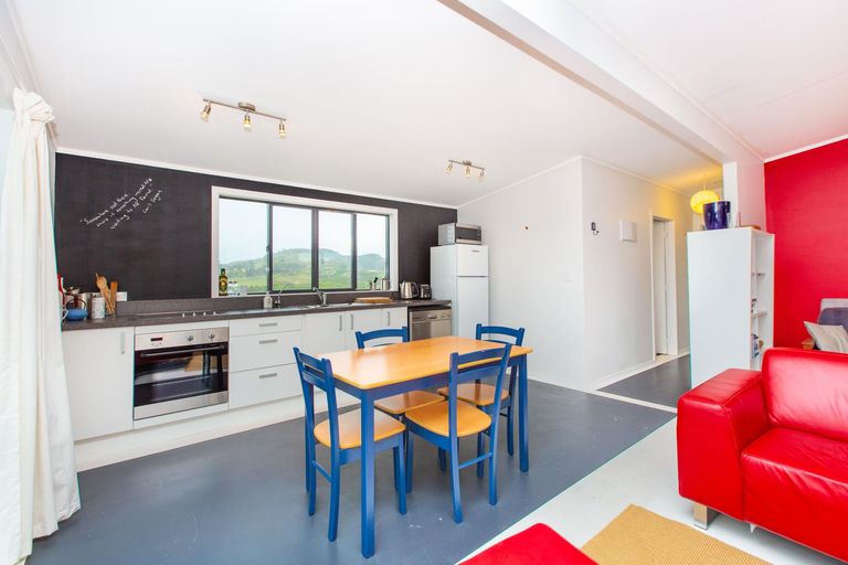 Photo of property in 30 Manukau Road, Raglan, 3225