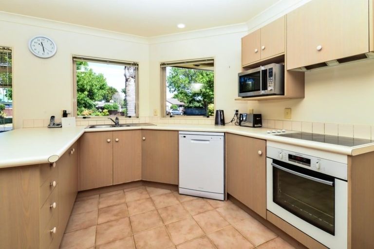 Photo of property in 18 Winchester Place, Rototuna North, Hamilton, 3210