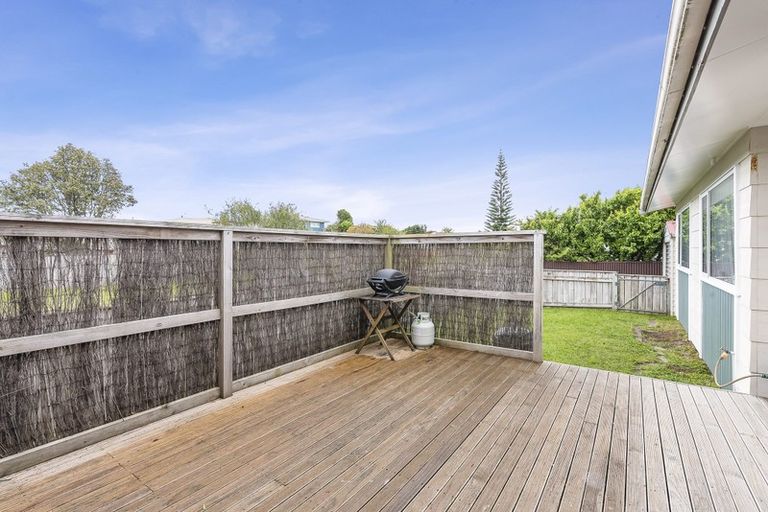 Photo of property in 57 Mazengarb Road, Paraparaumu Beach, Paraparaumu, 5032