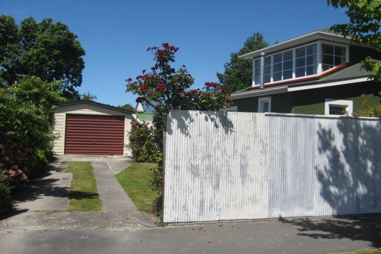 Photo of property in 2/22 Cadogan Street, Sydenham, Christchurch, 8023