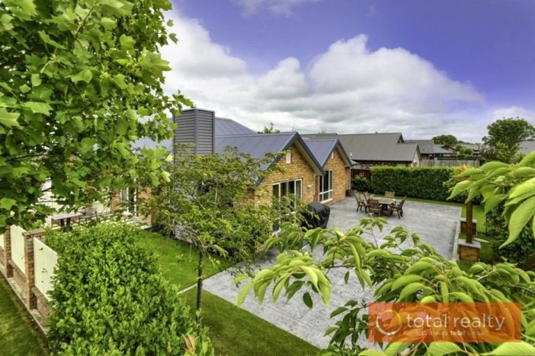 Photo of property in 12 Six Silvers Avenue, Halswell, Christchurch, 8025