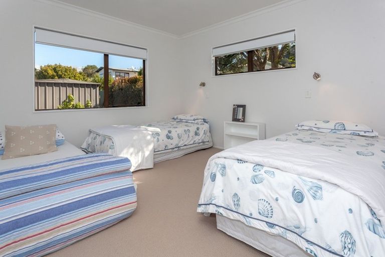 Photo of property in 59 Hahei Beach Road, Hahei, Whitianga, 3591