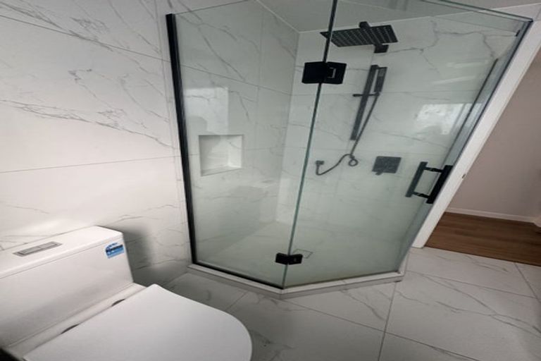 Photo of property in 206b Clovelly Road, Bucklands Beach, Auckland, 2012